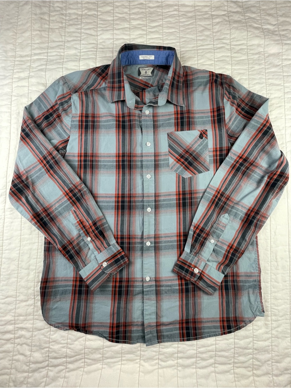 Volcom Light Blue and Red Plaid Button-Down Long sleeve Shirt Large